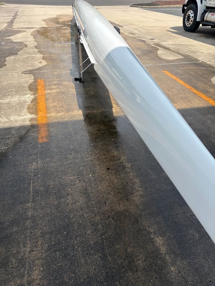 [SOLD] 2010 Vespoli M2 8+ Midweight (155-185 lbs)