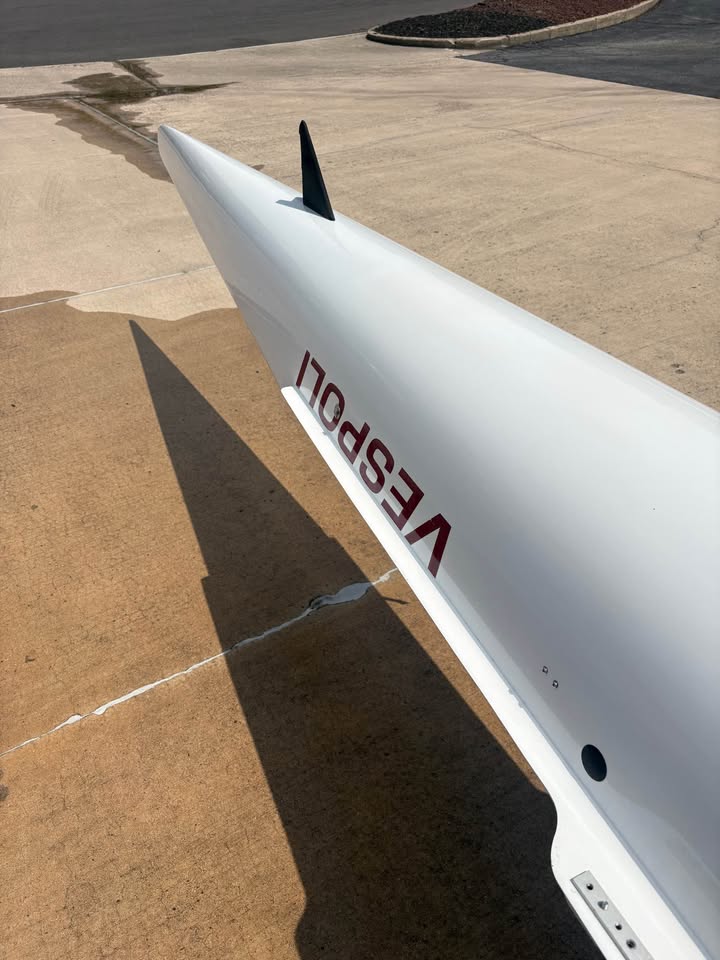 [SOLD] 2010 Vespoli M2 8+ Midweight (155-185 lbs)