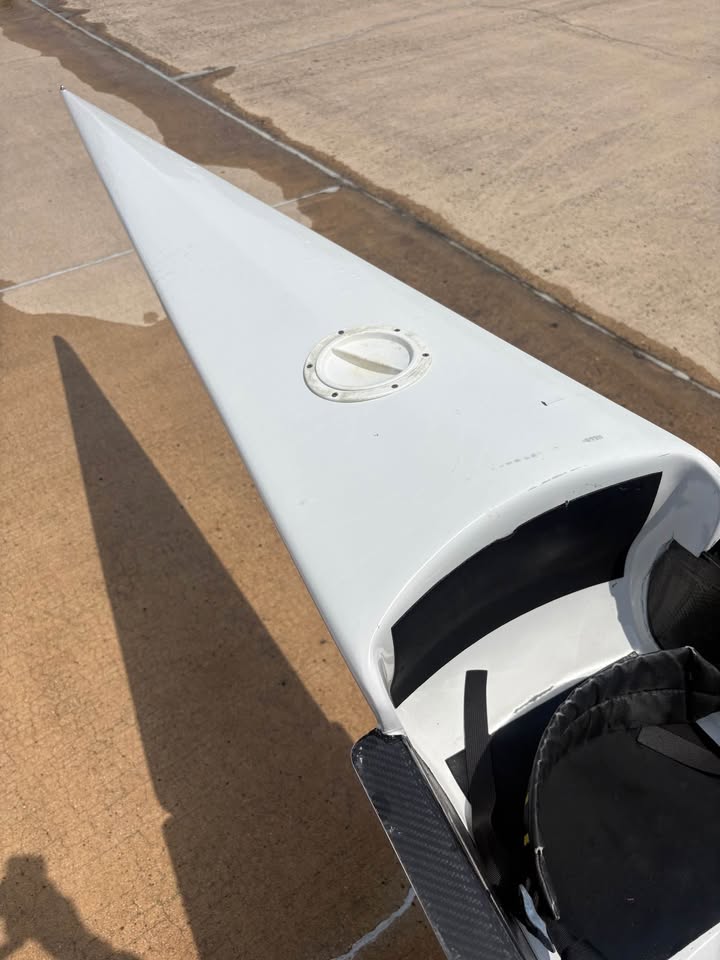 [SOLD] 2010 Vespoli M2 8+ Midweight (155-185 lbs)